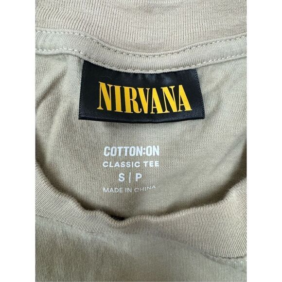 Nirvana Beige Short Sleeve Band Tee Size Small - Picture 3 of 5